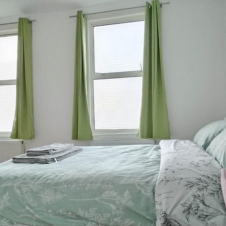 Cosy Rooms Near Canary Wharf & The O2 Londra Dış mekan fotoğraf